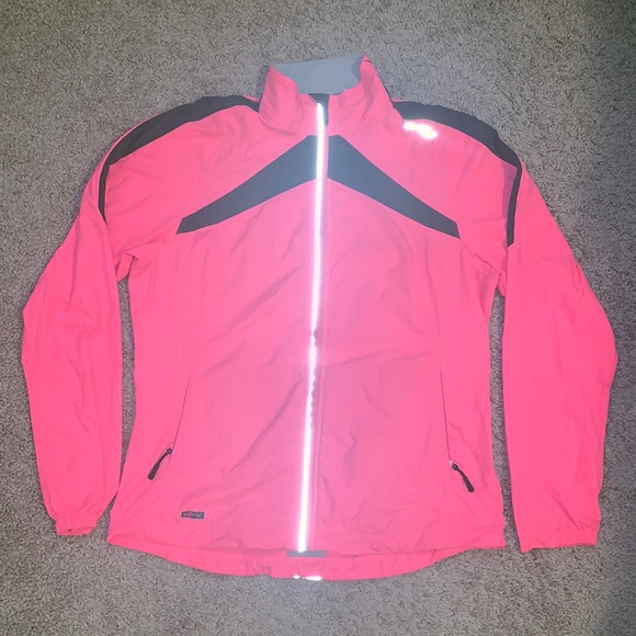 Saucony Jackets & Blazers - Hot Pink Saucony running windbreaker/ rain jacket size medium
